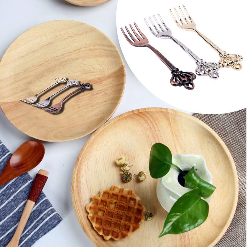3pcs Vintage Royal Style Zinc Alloy Crown Head Fruit Fork Set